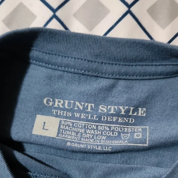 Blue Graphic Reptile T-Shirt - Picture 2 of 5